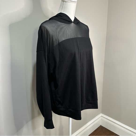 NWT Black Sweatshirtwith Mesh Upper - Picture 2 of 8